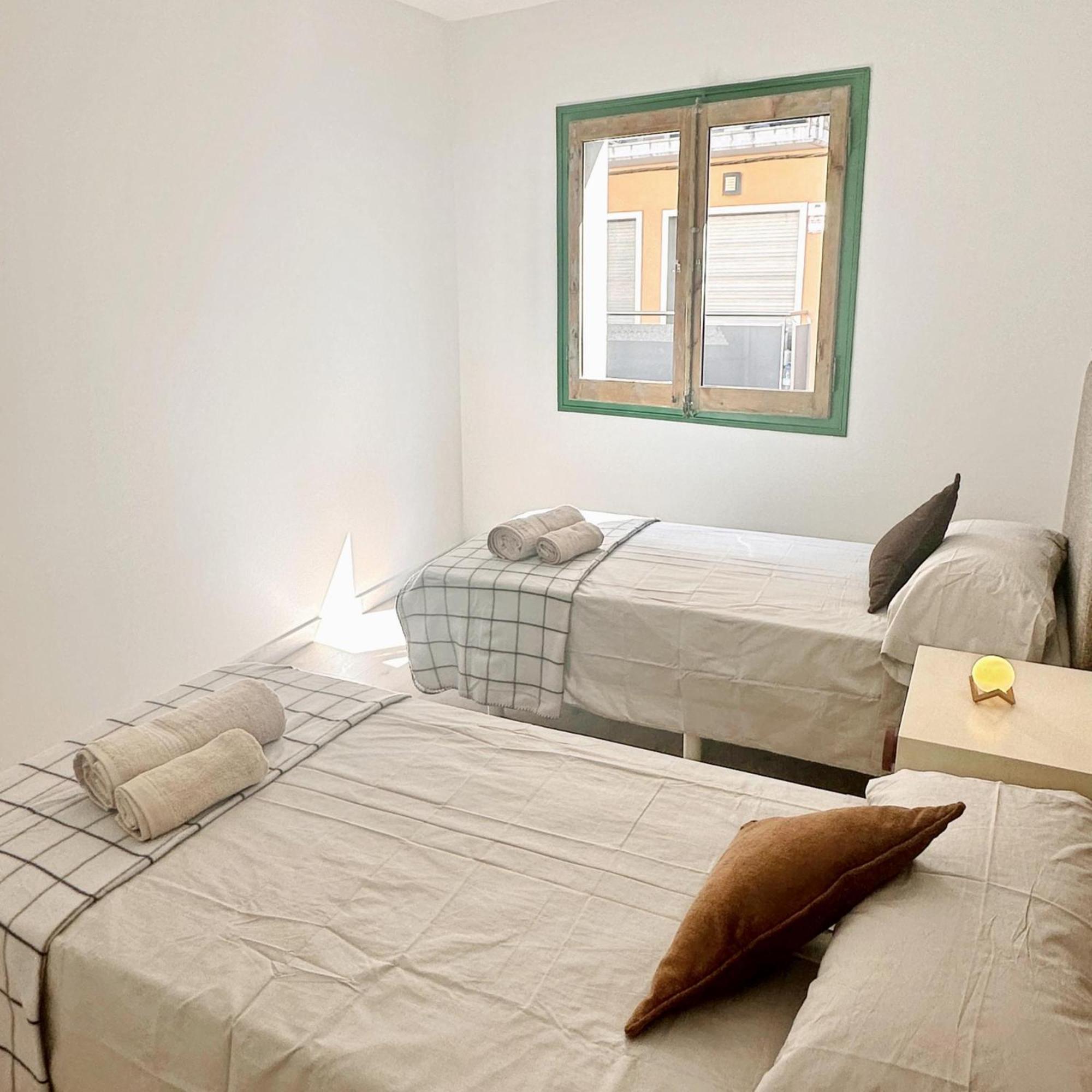 Cozycatalonia - Exclusive Attic In Central บลาเนส ภายนอก รูปภาพ